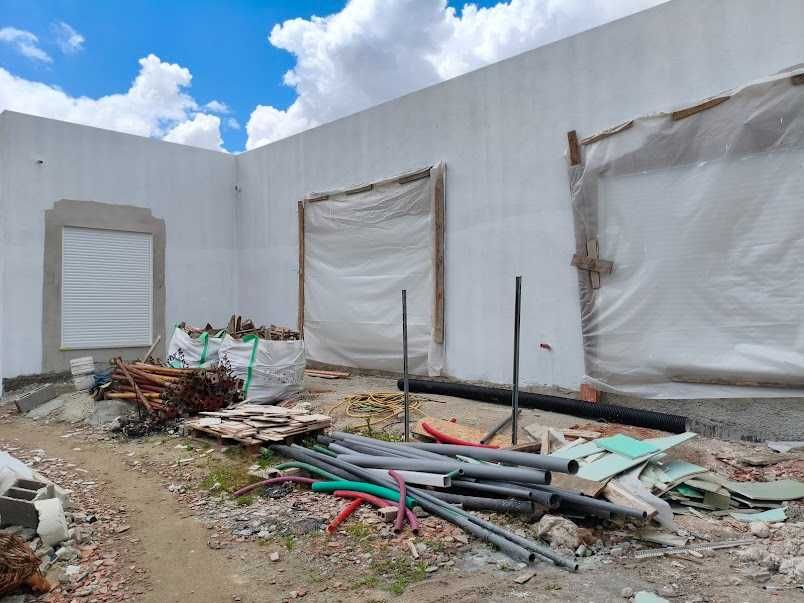 Moradia em construcao no centro de Marinhais - concluida Fev/2027