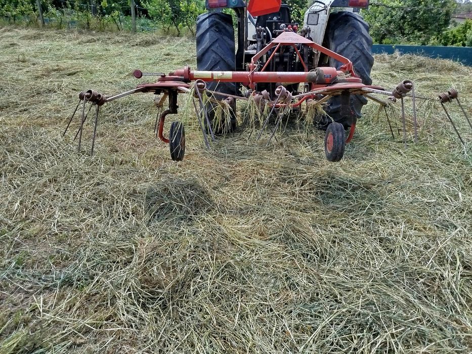 Vira Feno Kuhn 2,40mt