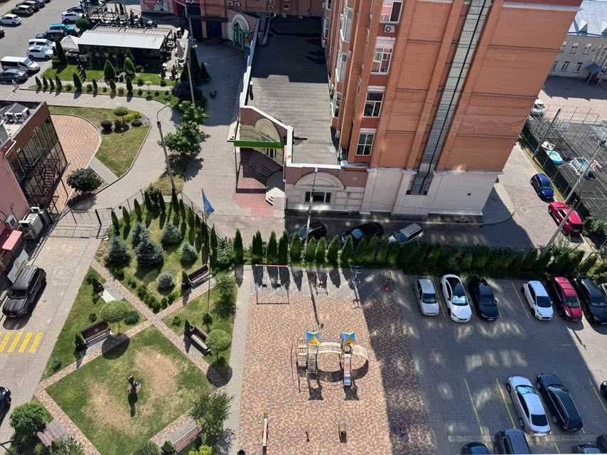 Продаж 2-кімнатної квартири в центрі Черкас  бул. Шевченка, 150/3