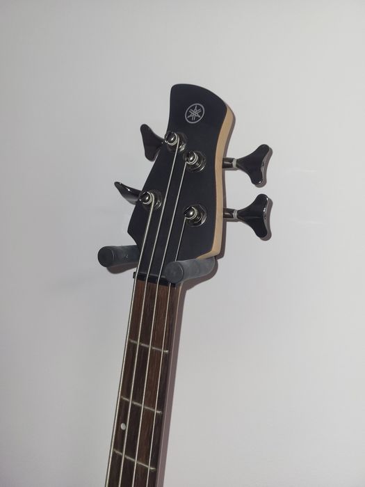 Baixo Yamaha trbx 504