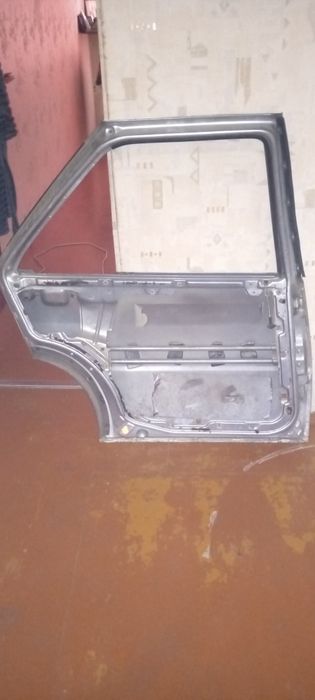Задні двері fiat tipo 1990