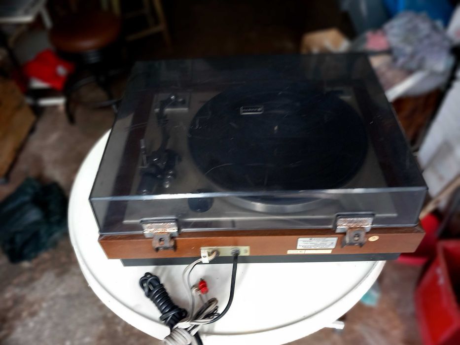 Gira-discos Sanyo TP 625, aparelhagem Sanyo dcx 4000L