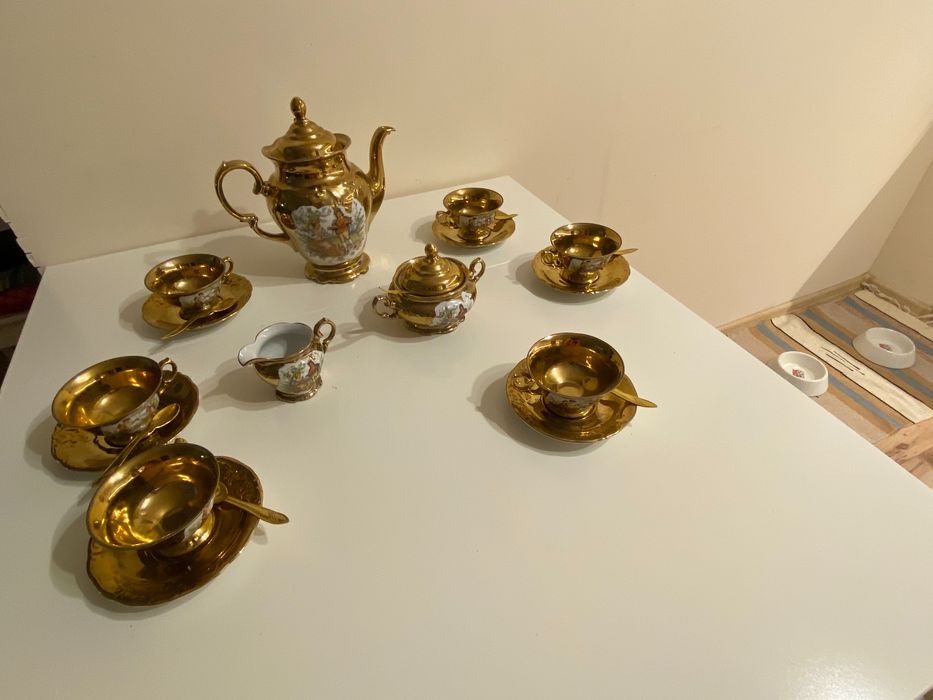 Piękny serwis do kawy w stylu belle epoque