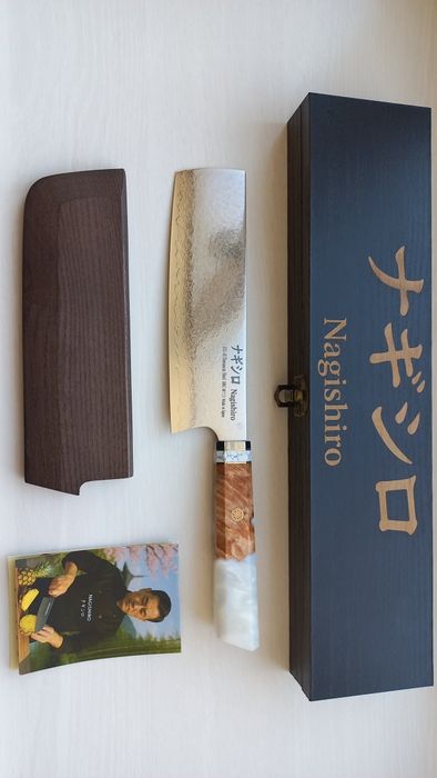 Преміальні японські кухонні ножі Nagishiro — Накирі та Кіріцуке VG-10