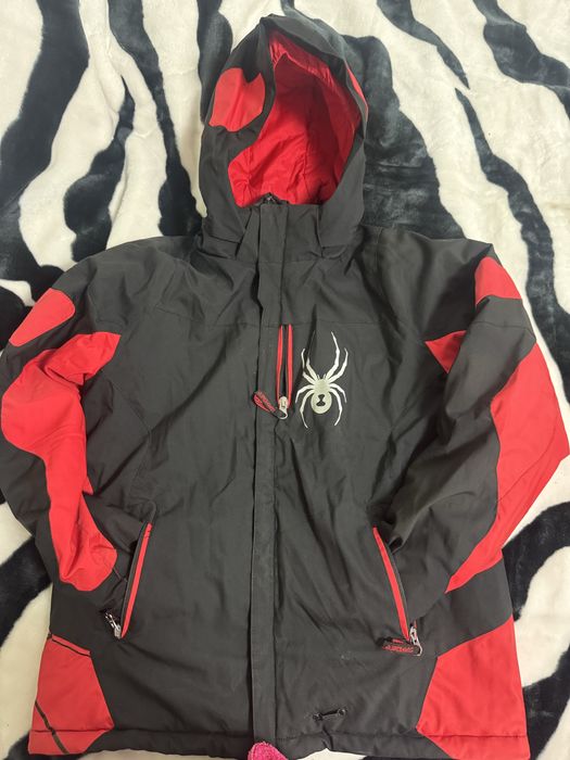 Kurtka Spyder stan idealny 152