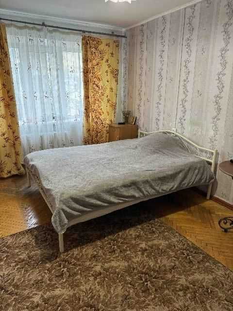 Продам 2 комн Заболотного   27 999 у.е