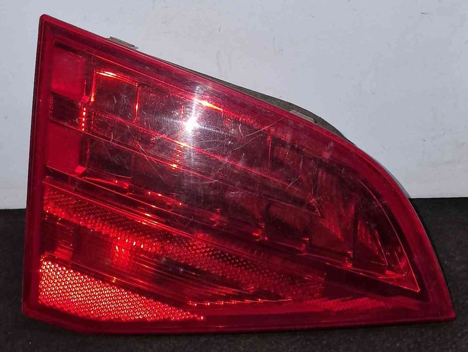 Farolim da Mala Esquerdo 8k9945093B - AUDI A4 B8 Avant