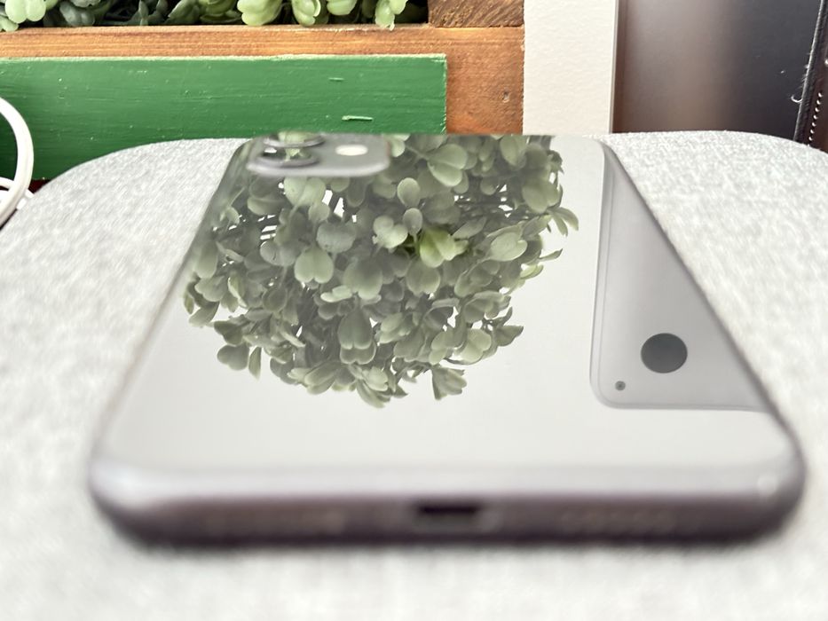 Apple iPhone 11 Black