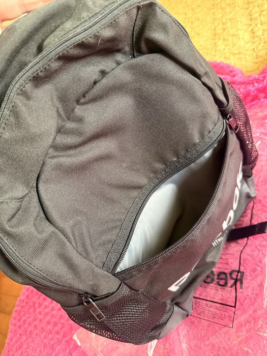 Mochila 100% original da Reebok NOVA