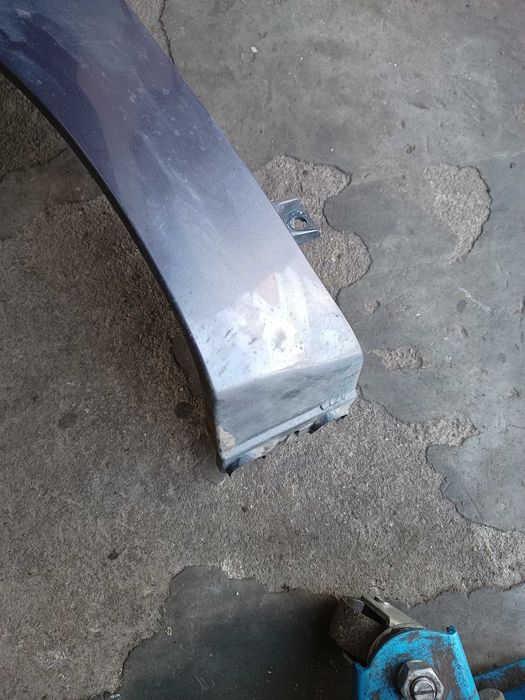 Renault Scenic 2 II błotnik przedni lewy przed lift kod lak TEC68