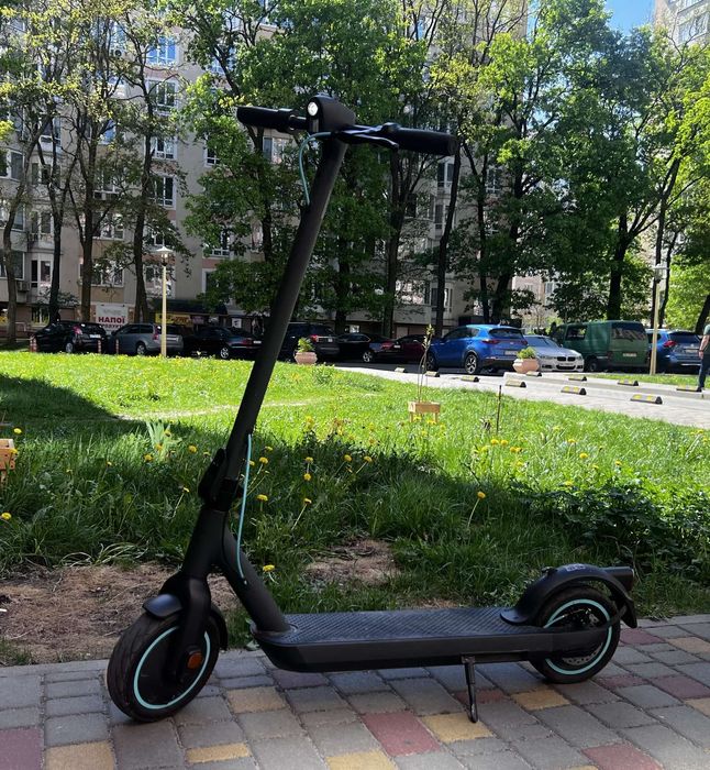 Продам электросамокат ODYS ALPHA x3 PRO