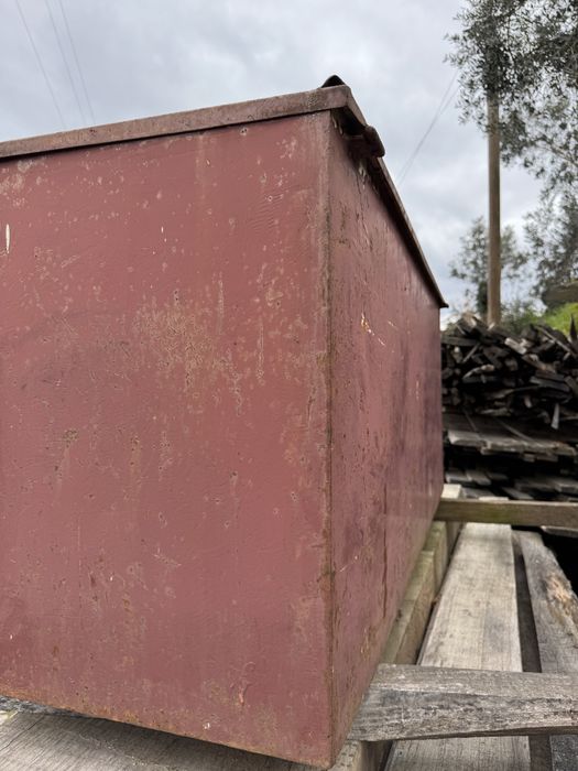 Caixa ferro arrumaçao