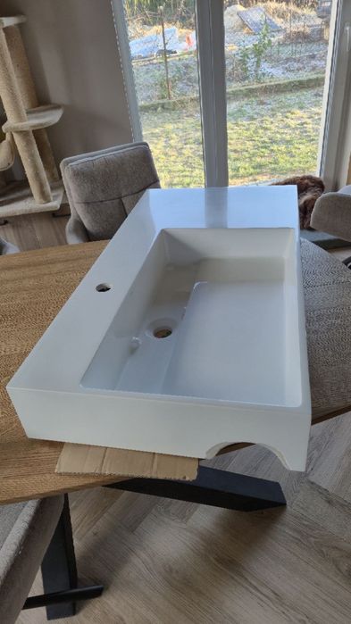 Umywalka Rea Archi 90 cm – nowa, do  naprawy