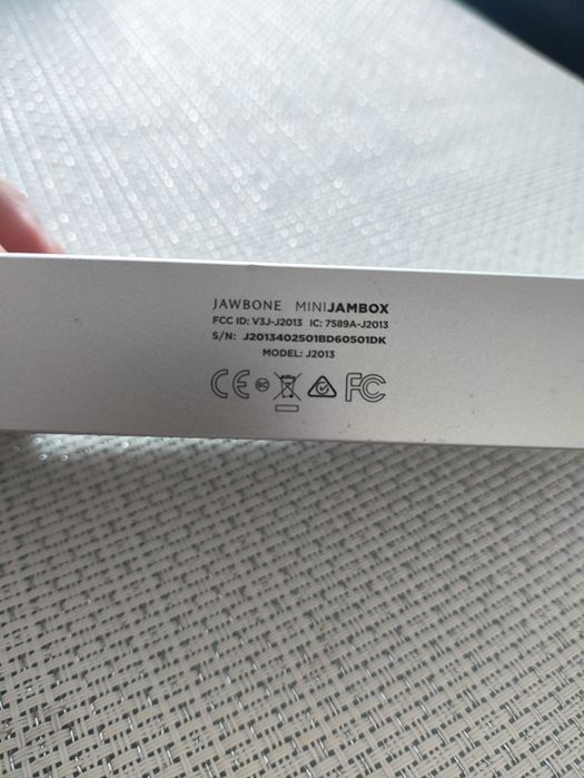 Jawbone MINI JAMBOX (J2013) — Стильна Bluetooth-колонка