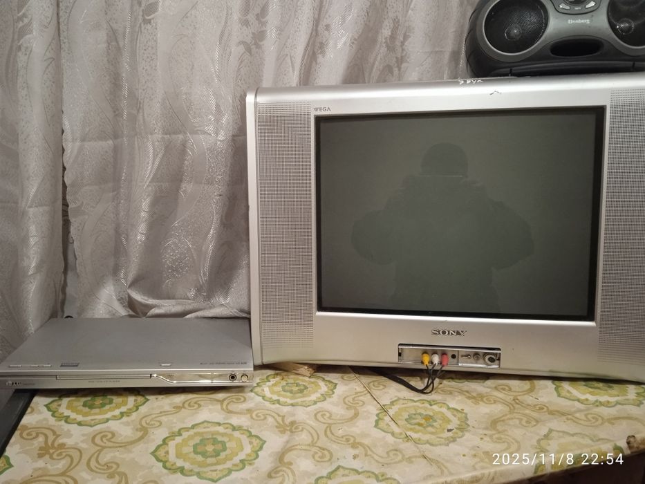 Продам бу телевизор Сони