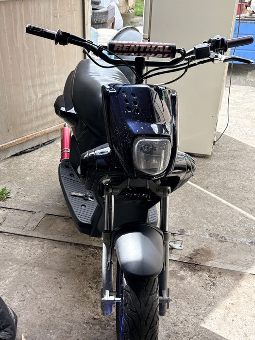 Продам Yamaha slider