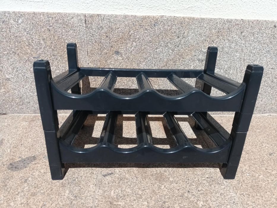 Garrafeira em Plástico