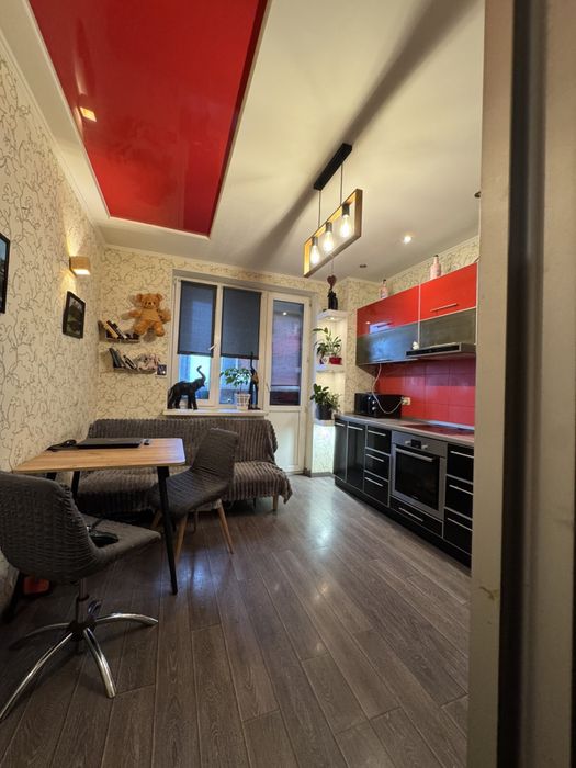 Продам квартиру ЖК Парковий