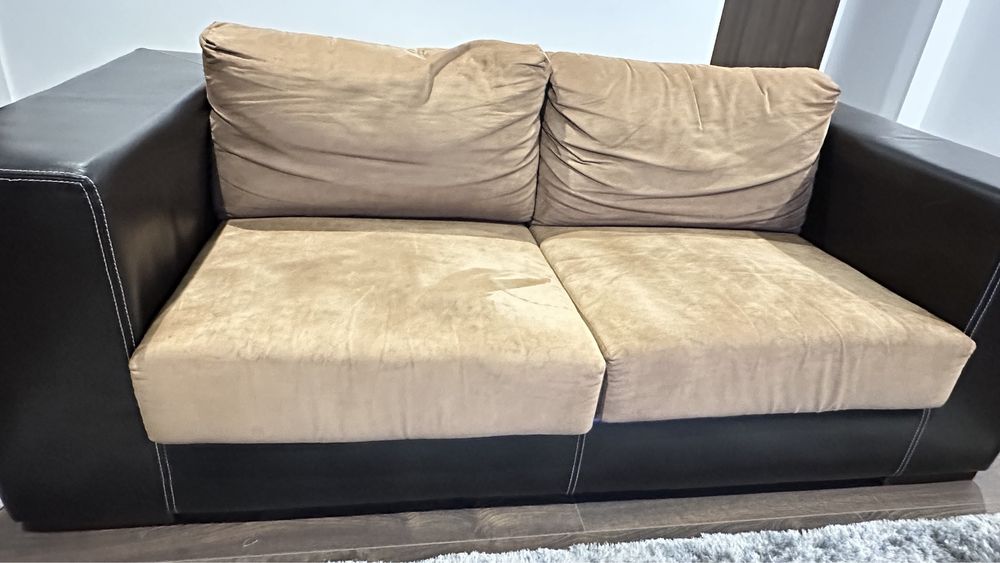 Sofá em couro em camurça usado