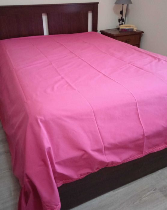 Coberta e cortinas para quarto