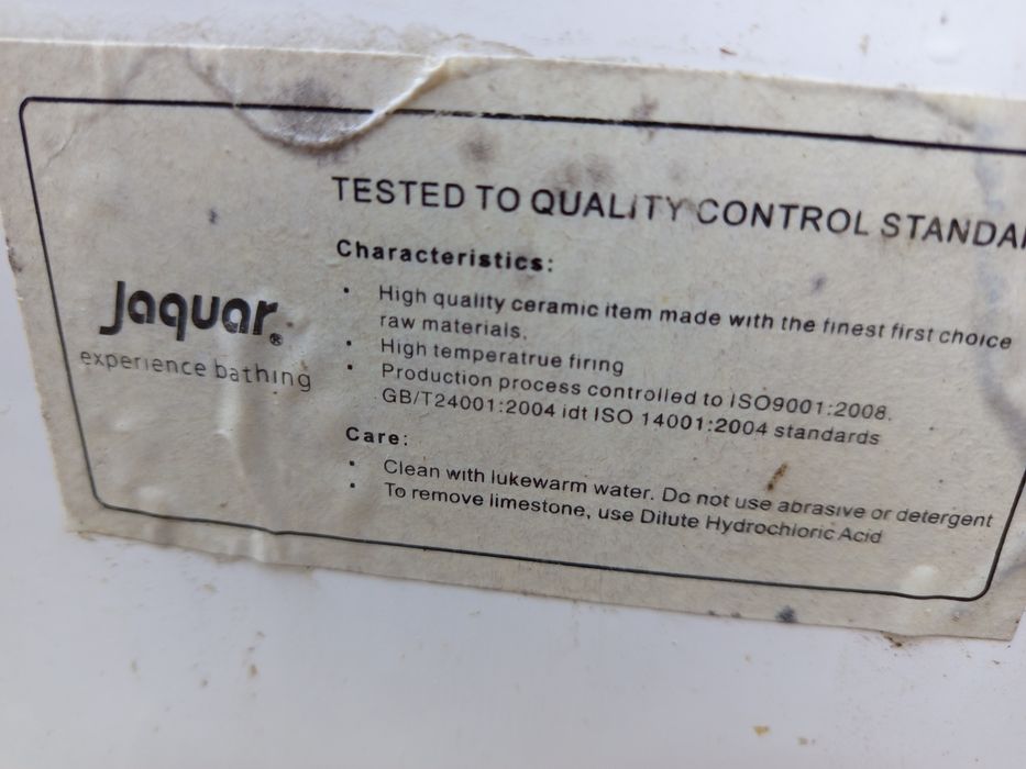 Встаеваевый унитаз новый Jaguar