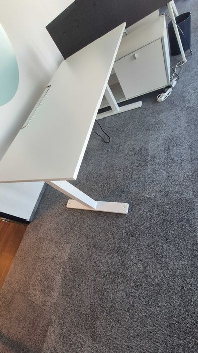 Biurko elektryczne Kinnarps