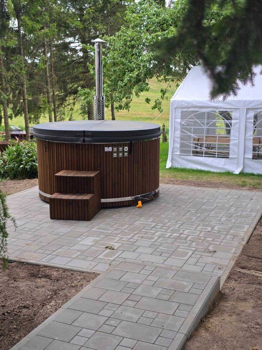 Balia ogrodowa gorąca beczka jacuzzi hydromasaż z wkładem akrylowym