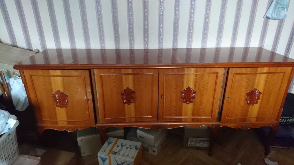 4 стула от гарнитура  Элеонора Румыния стол тумба сервант винтаж