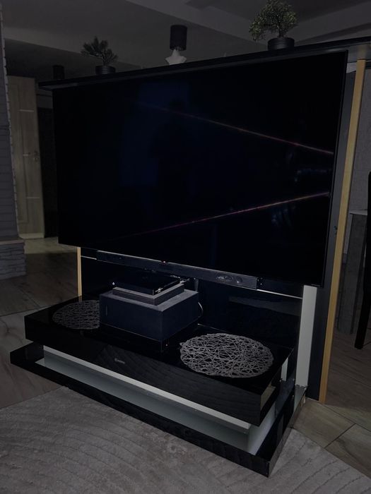 Sprzedam kompletną ściankę z TV LG 65"/Soundbar Samsung/RTV szafka
