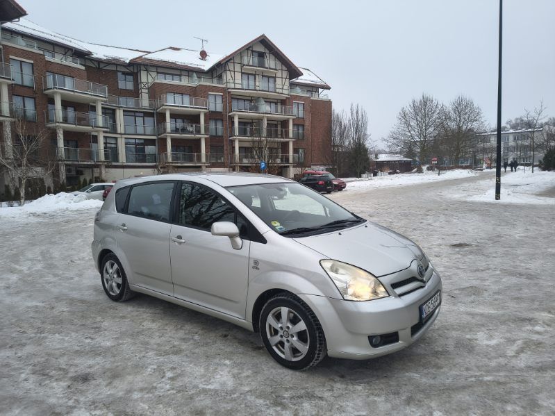 Toyota Corolla Verso Polift