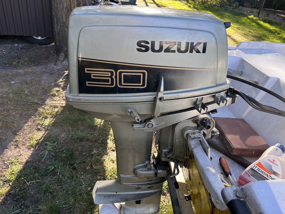 Motorówka z przyczepką