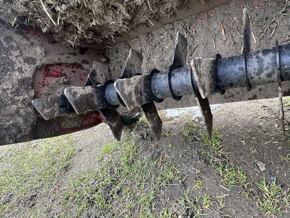 Wertykulator Hecht   silnik B&S 5,5KM