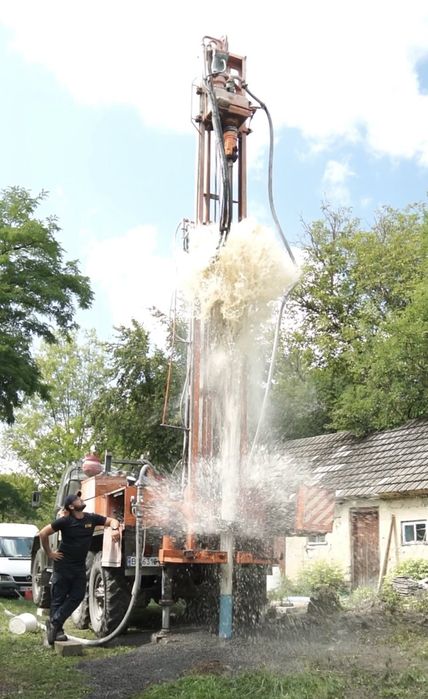 Буріння свердловин на воду під ключ будь-якої складності . 
Швидко.
Пр