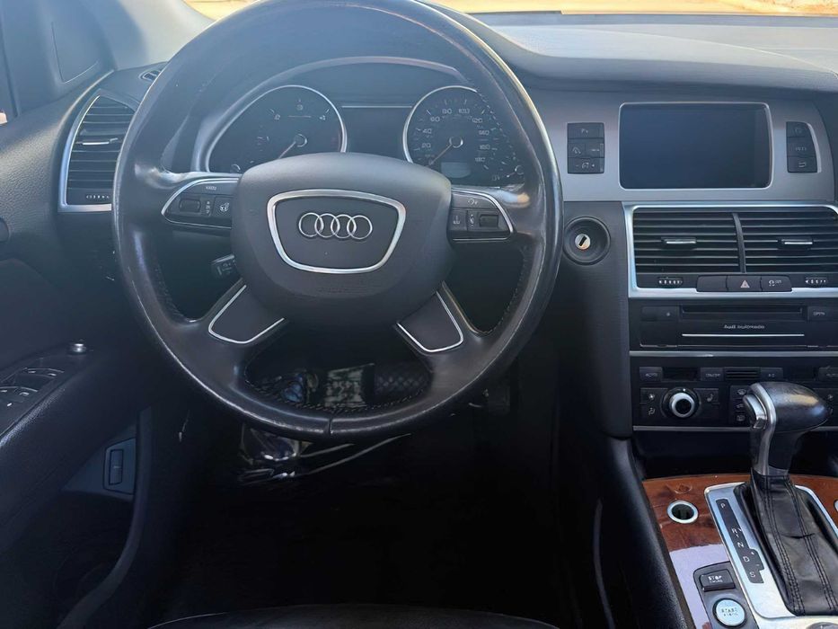 Audi Q7 quattro Premium Plus      2015