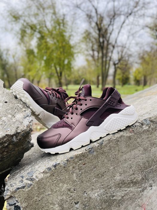 Nike Wmns Air Huarache Run Metallic Mahogany