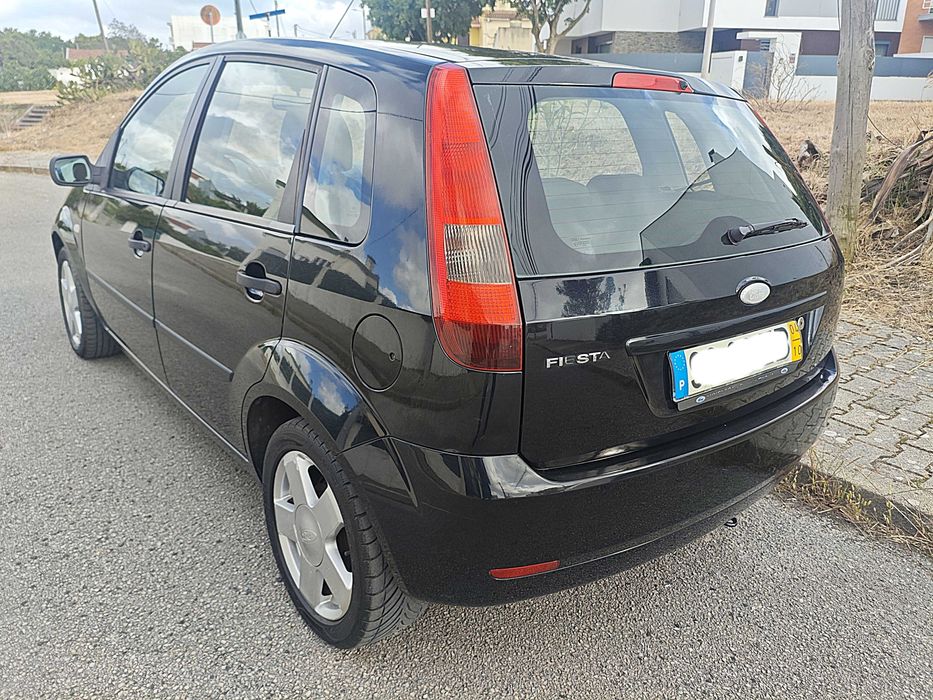 Ford Fiesta 1.2 A/C - 105.000km