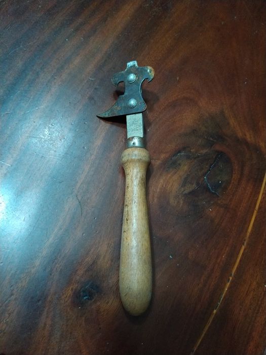Can Opener.          .510195781285324800