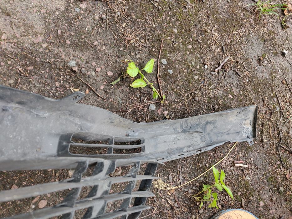 Губа переднього бамперу Toyota Highlander 14-16