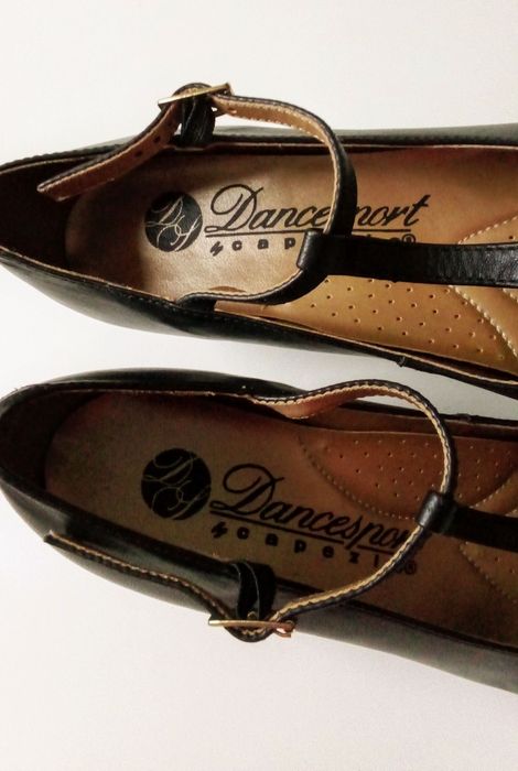 Sapatos de dança de carácter da Capezio