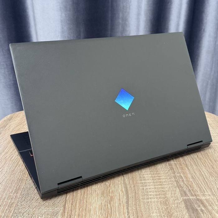 HP Omen 15 | i7 | Rtx 2060 6gb | 16gb | 512ssd