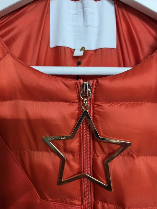Пуховик  від  бренду ELISABETTA FRANCHI