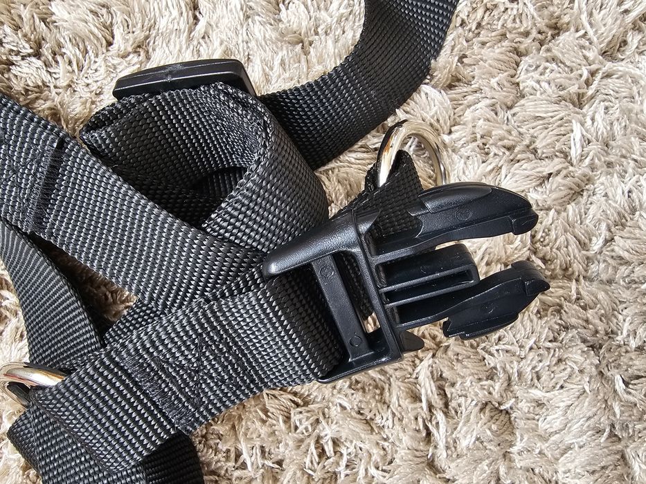 Шлея для собак, середньої породи, може бути і на більшу собаку, нова