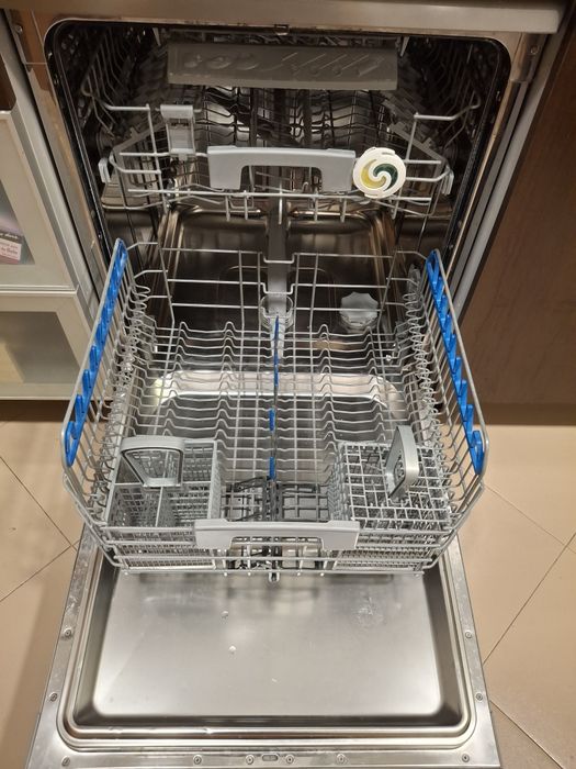 MÁXIMA CAPACIDADE: Máquina Loiça Candy Inox 16 Conjuntos