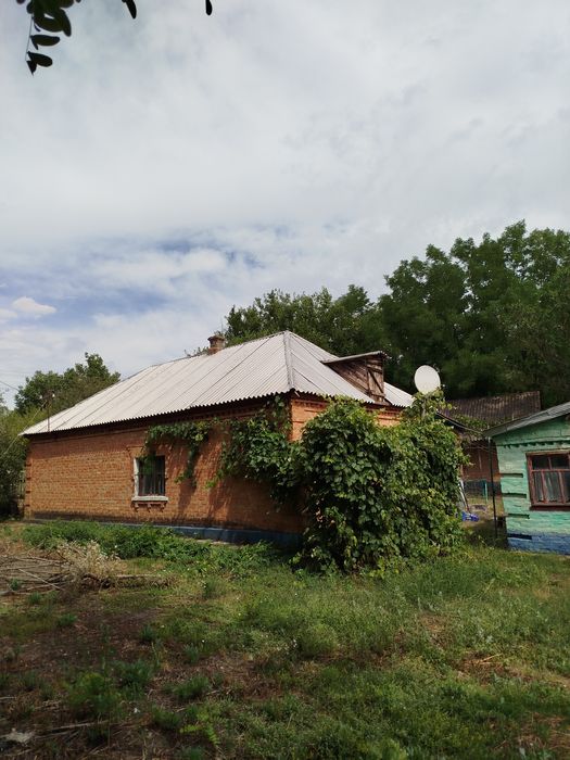 Продам будинок в затишному тихому селi