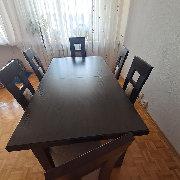 Stół + 6 krzeseł + inne