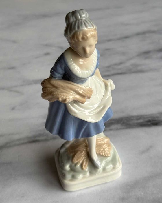 Vintage porcelanowa figurka Żniwiarka – prawdopodobnie Carl Scheidig