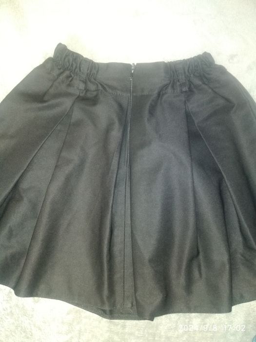Спідничка в чорному кольорі