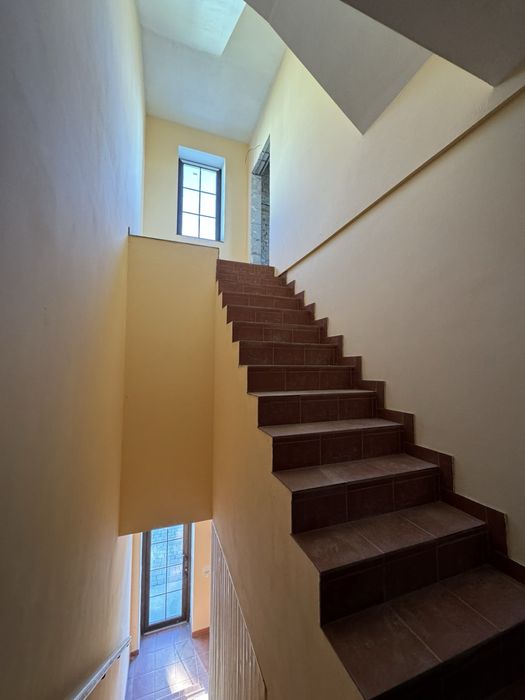 Продам дворівневу квартиру ,новий масив району Новий Двір