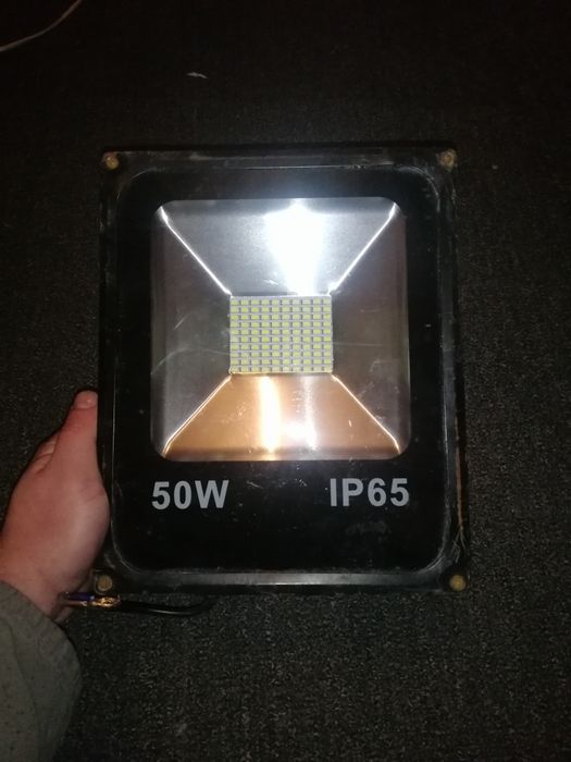 Прожектор  на 12 вольт