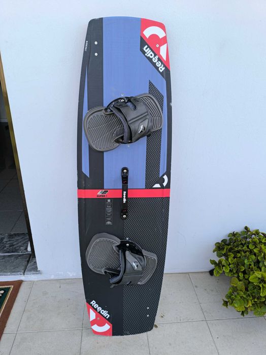 Prancha Reedin Kitesurfing+FootPads